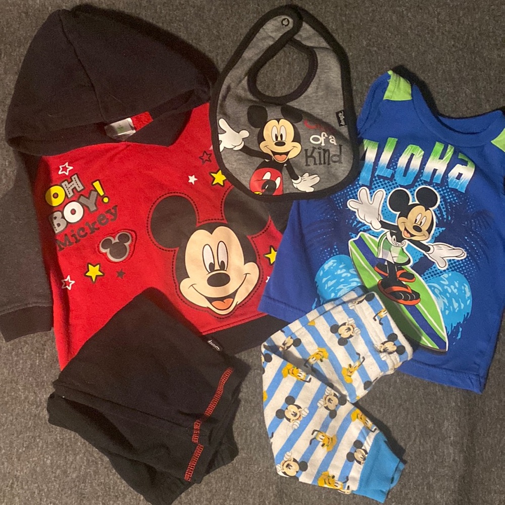 Mickey lot - pants, tank, hoodie, bib
